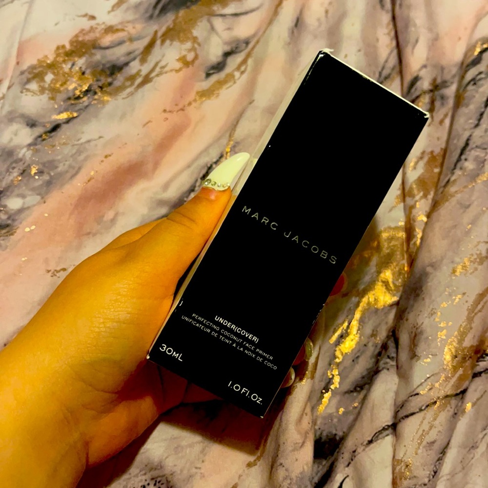 Perfecting coconut face primer